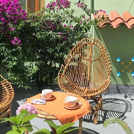 Casa Vacanze Zarinu Orgosolo Exteriör bild