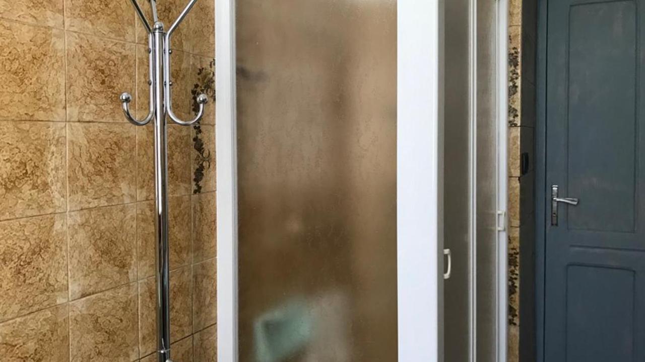 Casa Vacanze Zarinu Orgosolo Exteriör bild