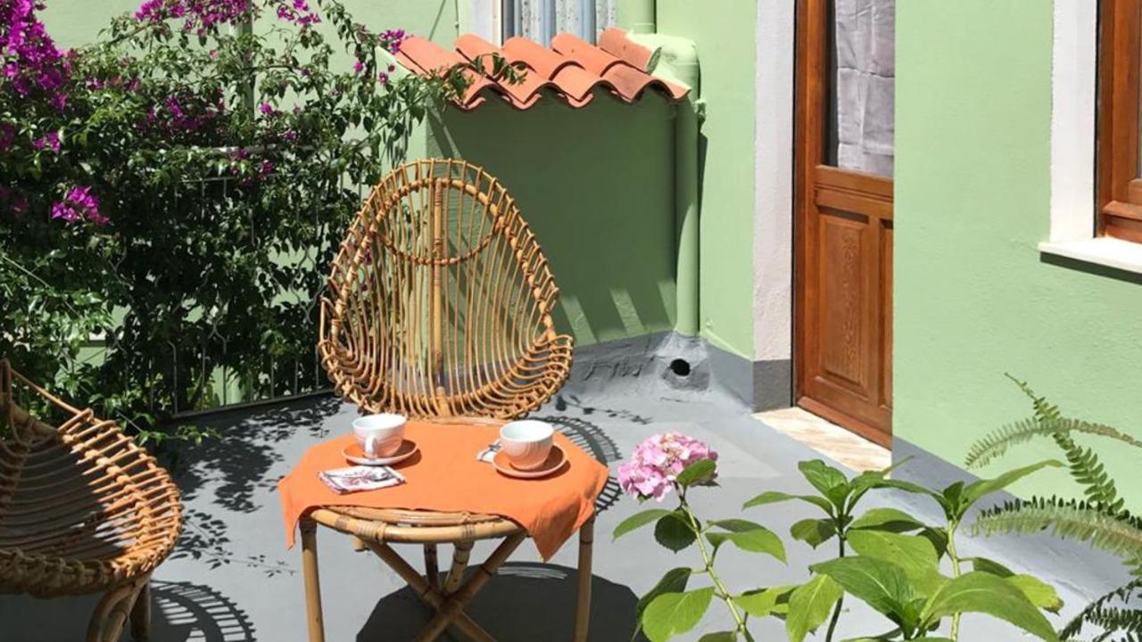 Casa Vacanze Zarinu Orgosolo Exteriör bild